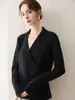 Suave suéter de punto para mujer, estilo old money, cuello en V cruzado, cachemira, otoño e invierno, ajuste ceñido, versátil, top de lana