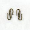 Venta al por mayor de accesorios de pulsera hechos a mano de aleación vintage zakaa con gancho en forma de S, 23 x 13 mm