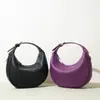 Bolsa Meia-Lua 2026 Estilo Coreano Design Clássico Bolsa de Mão Couro Bovino de Primeira Camada Nova Bolsa Transversal para Mulheres Nicho para o Dia a Dia High-End