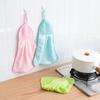 Toalla de mano absorbente de doble cara de color sólido para colgar en la cocina, de forro polar coral, para secarse las manos fácilmente.