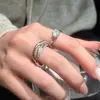 Anillo cuadrado de tres aros con diamantes para mujer, nuevo modelo popular 2026, diseño de nicho de lujo ligero de alta gama, anillo para dedo índice con incrustaciones de diamantes de cabeza de toro