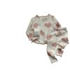 Versión Coreana Primavera y Otoño 2026 Set de Ropa de Casa Elástica de Algodón para Bebé Niña Conjunto de Dos Piezas con Estampado de Lunares en Forma de Corazón y Borde Denso para Bebés y Niños Pequeños