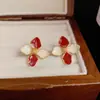 Brincos modernos e estilosos de trevo de quatro folhas com gota de óleo, brincos simples de flor de hibisco tridimensional, brincos de alta qualidade em liga branca