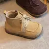 Nuevas Botas Infantiles Otoño 2025 Estilo Coreano Retro Zapatos para Niñas Piel Mate Birkenstock Botines para Bebé