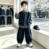 Ropa para niños y niñas, conjunto de tres piezas de chaleco de mezclilla para primavera y otoño, atuendo elegante y moderno estilo coreano, ropa para niños mayores, comercio exterior
