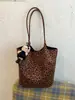 Bolso de mano retro de nicho para mujer, nuevo bolso tote de gran capacidad de moda 2025, bolso de hombro de moda, bolso de hombro casual