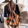 Ciudad de Yiwu Youhu Primavera y Verano Alta Gama Versátil Seda Imitación Delgado Bufanda Moda Clásica Larga Bufanda Venta al por Mayor