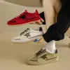 Zapatillas de lona para mujer estilo coreano de suela plana, zapatos casuales con cordones, nuevo patrón de estrella versátil de tela Otoño 2026