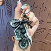 Llavero Creativo de Mini Dron de Dibujos Animados Colgante Pequeño de Regalo Llavero para Mochila Escolar Infantil Llavero de Llave de Coche