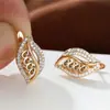 Los Nuevos Pendientes de Hoja de Cuatro Piedras Color Dorado Champán para Mujer de Amazon Wish con Tachuelas de Circonita Microincrustada Tienen un Aspecto de Alta Gama