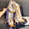 Nova Moda Estilo Primavera e Verão 2025 Lenço Longo de Seda Elegante Lenço Longo de Cetim Lijing para Mãe Leve Versátil para Viagem