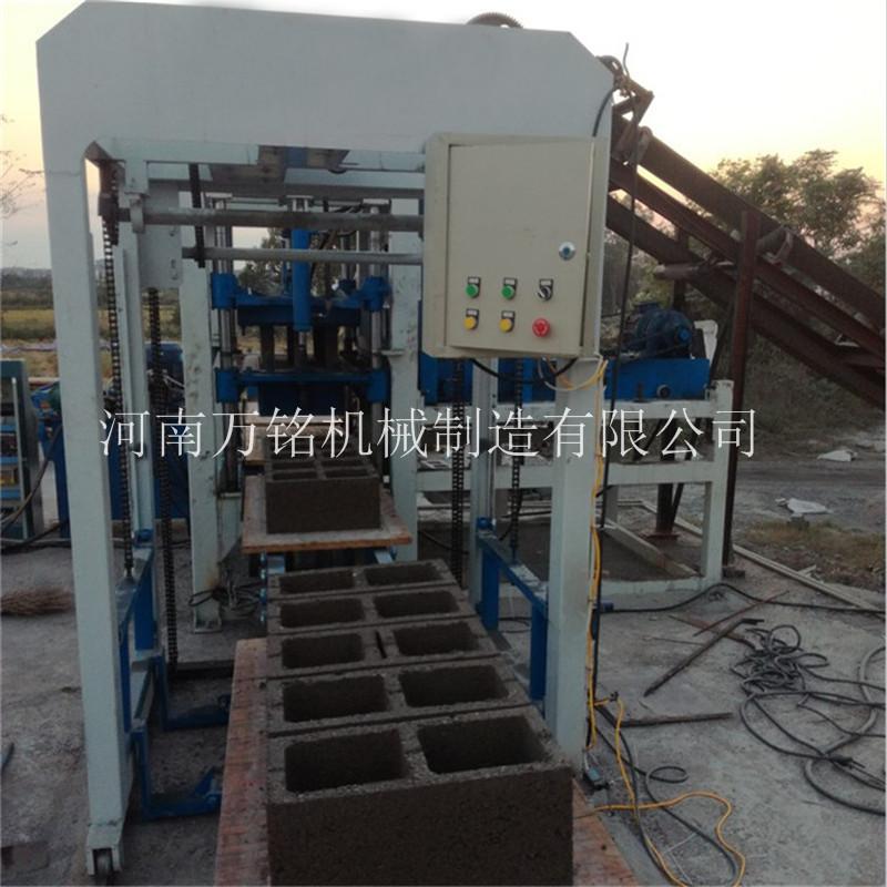 5-15空心砖机.JPG