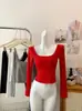 Top sexy de encaje calado, un atuendo elegante de otoño para mujer