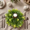 1 Peça de Coroa de Buxo Artificial Verde Vibrante para Primavera e Verão Guirlanda Realista de Buxo Artificial para Porta da Frente, Casa, Pátio, Casamento, Uso Interno e Externo, Coroa Decorativa com Aparência Natural, Perfeita para Pendurar na Porta Sazonal, Varanda ou Vitrine
