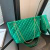 Bolso de mano grande de color liso con bordado de rombos, nuevo 2023, brillante, para llevar en la mano, con correa de hombro de tela de canalé a cuadros, de moda