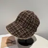 Chapéu de Pescador de Pelúcia Quente para Outono e Inverno para Mulheres, Chapéu Versátil Estilo Coreano Afina o Rosto, Chapéu de Equitação da Marca Tendência Xiaoxiang