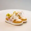 Zapatillas de Colores Bloque Tendencia de Moda Infantil 2025 Otoño Nuevos Zapatos de Skate de Caña Alta Coreanos para Niñas Zapatos Casuales Antideslizantes