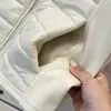 Chaqueta acolchada de retazos de lana de corte entallado con cuello alto para otoño e invierno para mujer 13132