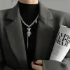Cadena de Suéter para Otoño e Invierno con Diseño Geométrico Triangular, Collar Ajustable, Lujo Ligero, Estilo Minimalista, Cadena para Clavícula Interior