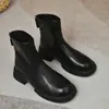 Botas curtas de couro macio, estilo britânico outono e inverno 2025, botas Martin super populares estilo de rua, botas de algodão, botas femininas curtas quentes confortáveis e duráveis