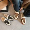 Pantuflas Cerradas de Suela Gruesa para Mujer, Pantuflas Semi-Cubiertas, Nuevo Estilo Otoño e Invierno, Piel de Vaca, Lana Cálida, Pantuflas Planas para Exteriores para Mujer
