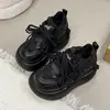 Novos Mocassins de Solado Grosso para Mulheres Primavera e Outono, Sapatos Casuais da Moda e Únicos para Aumentar a Altura, Tênis Brancos Plataforma para Mulheres
