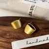 Moda Casual e Versátil Roupas de Trabalho Modernas Design Pequeno Geométrico Brilhante Brincos Luxo Acessível de Ponta Brincos Personalizados para Mulheres