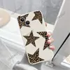 Lista de Amazon Estampado de Leopardo Retro Patrón de Estrella Adecuado para Apple 17Pro Borde Recto Funda para Teléfono 18/15 Anti-Caída Cubierta de Silicona