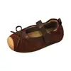Zapatos de cuero retro estilo francés para niñas, nueva colección primavera/otoño 2026, con lazo, punta fina, suela plana, plantilla suave y diseño versátil, similares a las sandalias Birkenstock