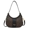 Moderna 2025 Nueva Versátil Bolso de Hombro Tipo Dumpling Moda Bolso Cruzado para Mujer con Estampado de Letras y Bloques de Color Bolso de Axila