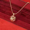 Juego de Joyería de Cadena para Suéter con Colgante Redondo Floral Vintage de Qingdao y Pendientes para Mujer con Diseño de Circonita y Acabado de Alta Gama
