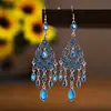 Aretes Largos Estilo Chino Daisy de Lluvia Ahumada con Tachuelas de Diamante Aretes de Lágrima Estilo Europeo y Americano Venta al por Mayor Aretes Vintage