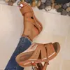 Sandalias para mujer de gran tamaño de comercio exterior transfronterizo europeo y americano, sandalias de plataforma con cuña y puntera abierta, disponibles en varios colores, sandalias bordadas para mujer en stock
