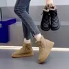 Botas de nieve populares para mujer 2026 nuevo estilo de suela plana, forradas de felpa, engrosadas, zapatos de algodón del noreste, impermeables, antideslizantes, botas cortas cálidas
