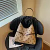 Bolsa de bolinhas transfronteiriça super popular para mulheres, novo estilo 2026, bolsa de ombro versátil, bolsa de antebraço, mochila casual, bolsa para o dia a dia