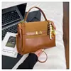 Bolso Casual de Nicho para Mujer 2025 Nuevo Bolso de Mano de Gamuza Invierno Bolso de Hombro Cruzado Retro de Gama Alta