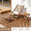 Silla mecedora plegable simple y moderna, perfecta para la relajación en el balcón, las siestas de la tarde y el uso en exteriores en jardines o hogares.. Cómodo y fácil de usar