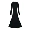 Vestido de punto elástico de manga larga acampanado, estilo europeo y americano transfronterizo, nuevo de moda 2026, elegante, corte ajustado