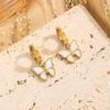Cadena de Concha con Hoja de Estilo Coreano Cadena Clavicular de Mariposa Impermeable y a Prueba de Sudor Pulsera para Niñas Aretes Cortos Set de Oro Collar