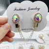 Clip de bufanda de cristal de moda coreana para mujer, hebilla de conexión de cuello ajustado para cárdigan, clip anti-exposición, venta al por mayor