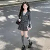 Conjunto de Otoño Estilo Universitario para Niñas: Conjunto de cárdigan de punto y falda plisada de dos piezas falsas, Vestido nuevo para niña