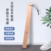 Calzador de madera maciza con mango largo, una herramienta conveniente para que las mujeres embarazadas se pongan los zapatos en casa, ligero y con mango extendido, diseñado para ayudar a las personas mayores a ponerse los zapatos sin tener que agacharse.