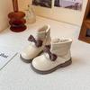 Botas de Algodão Forradas com Fleece para Bebê Menina 2025 Inverno Novo Estilo Botas Curtas Quentes de Princesa Laço Botas de Couro para Menina