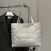 Bolso Tote de Textura Retro Color Sólido Gran Capacidad para Mujer 2025 Nueva Moda Literario para Viajes al Trabajo Bolso de Hombro para Mujer