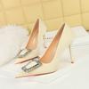 3265-K10 Zapatos de tacón alto de aguja estilo coreano para banquetes, de moda, con boca baja, hebilla de diamantes de imitación puntiaguda, adelgazantes, de una sola capa, para mujer