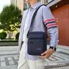 Bolsa de ombro masculina de nylon para atacado, para esportes ao ar livre, negócios e uso casual, leve, à prova d'água, estilosa e simples