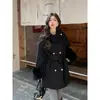 Abrigo de lana blanco de doble cara para mujer, nuevo estilo invierno 2026, con cuello de bufanda, de doble botonadura, abrigo corto de lana para mujeres petite