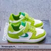 Tênis de Skate Infantil 2026 Estilo Novo Quatro Estações Bloco de Cores Feminino Solado Macio Sapatos Casuais Tênis Esportivo Infantil Calçados Individuais para Alunos do Ensino Fundamental Tendência