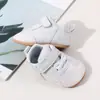 Novos Sapatos Infantis para Meninos e Meninas Primavera e Verão, Sapatos de Treinamento Moral, Estilo Esportivo 0-1 Ano Sapatos Antiderrapantes