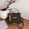 Bolsa Tote Moderna e Tendência para Mulheres, Acabamento Fosco, Elegante Bolsa de Ombro Grande Capacidade para o Dia a Dia, Bolsa Quadrada de Alta Qualidade para o Ombro Casual